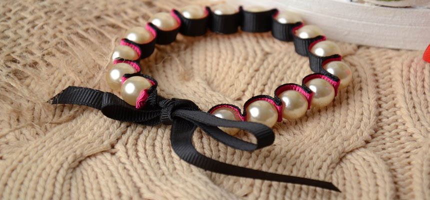 DIY ribbon bead bracelets