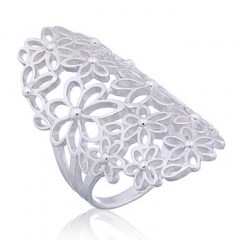 Daisy in Bloom Ajoure 925 Silver Ring by BeYindi