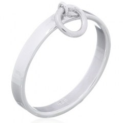 Small Round Wire Hanged Plain Silver Band Ring by BeYindi