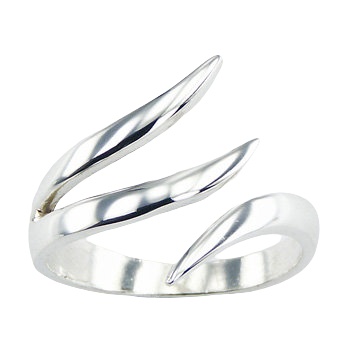 Plain Silver Ring Asymmetrical Tapering Shaped Claws by BeYindi 