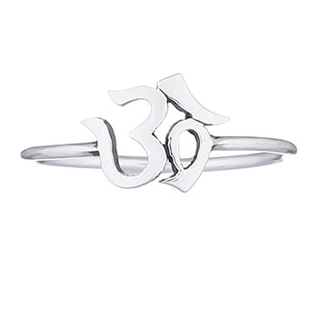 Om Symbol 925 Sterling Silver Ring by BeYindi 