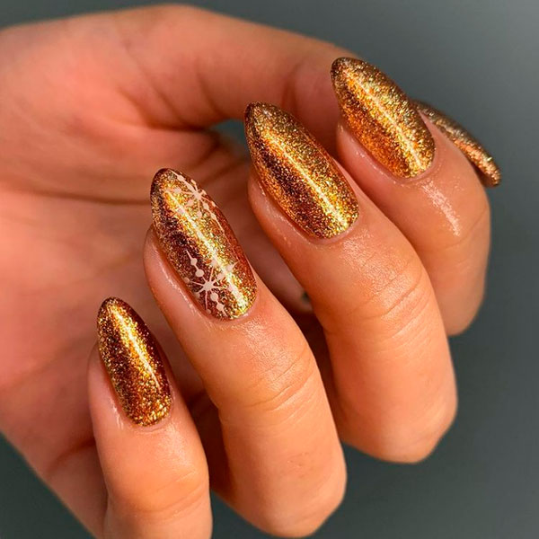 Glitter Gold Winter Nails