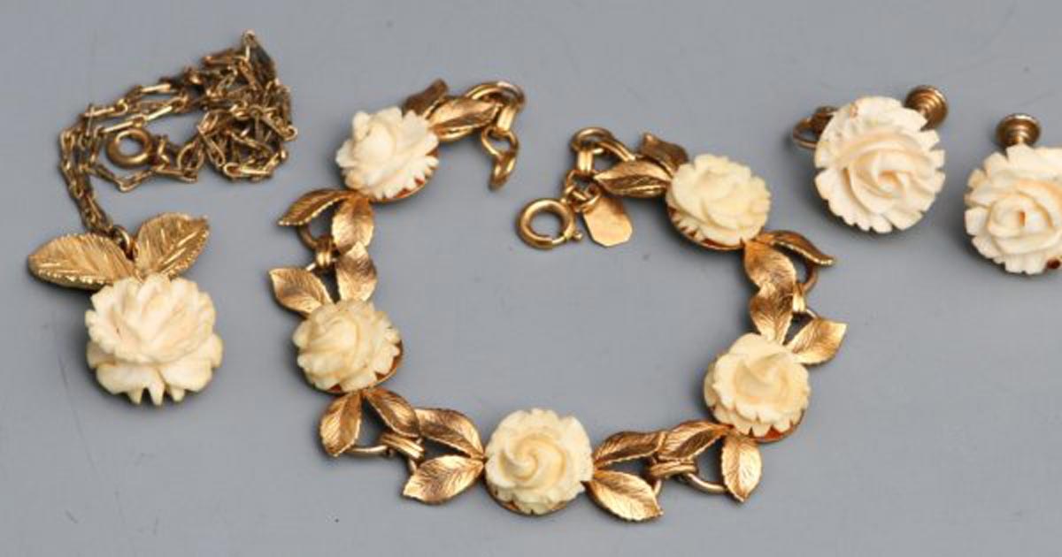A Brief History of Toggle Bracelets – Daily Sundial, Clasps For