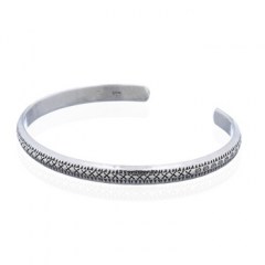 Center "x" Pattern With Flowers Aside On Silver Convex Bangle by BeYindi