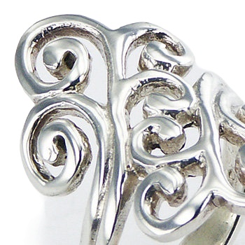 Vintage Style Asymmetrical Twirls Ring Design by BeYindi 2